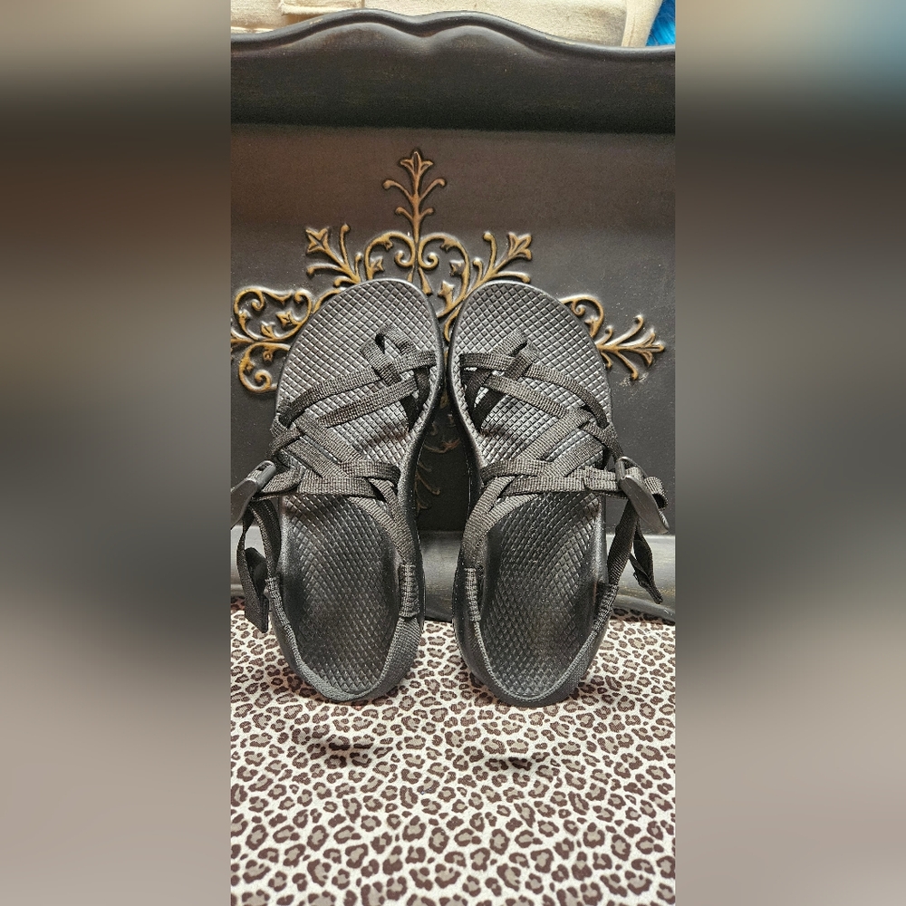 Women's Chaco ZX2 Size W6 Outdoors Water Hiking Sandal Black